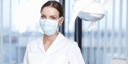 5 things employers want in a dental assistant